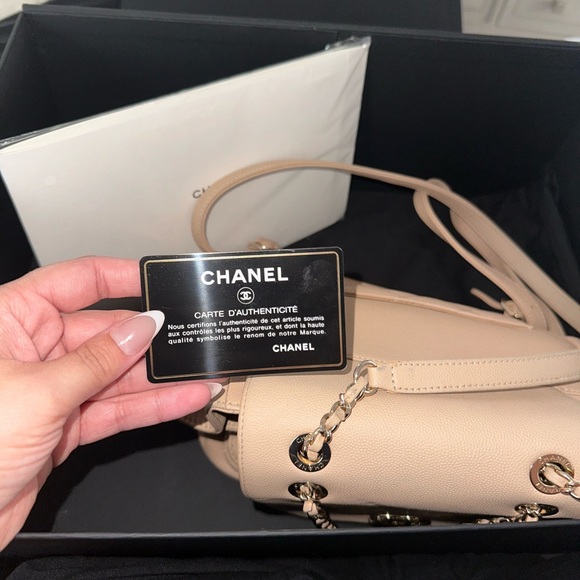 Chanel Affinity Backpack - light tan/beige - Picture 5 of 6